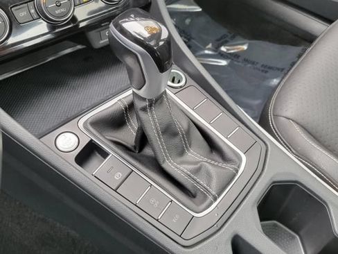 Used 2024 Volkswagen Jetta SE FWD image 23