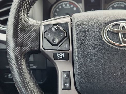 Used 2016 Toyota Tacoma SR5 w/ SR5 Appearance Package (SN) AWD/4WD image 35