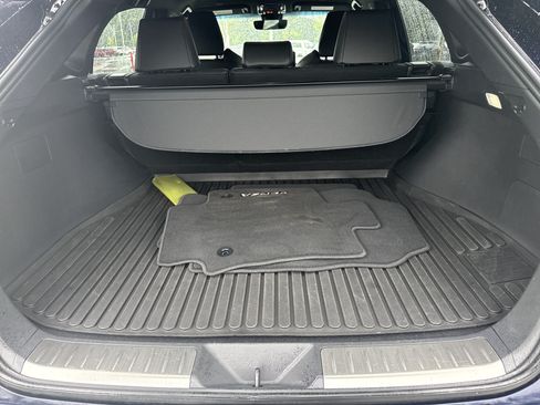 Used 2024 Toyota Venza XLE AWD/4WD image 31
