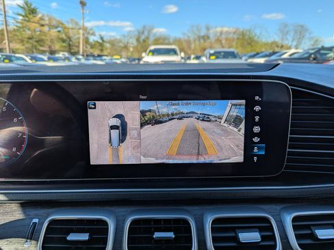 Used 2020 Mercedes-Benz GLS 450 4MATIC image 21