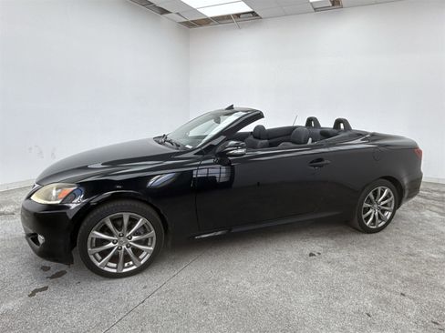 Used 2015 Lexus IS 250C image 10