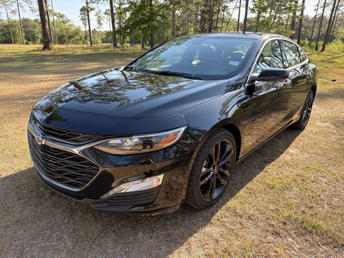 Used 2024 Chevrolet Malibu LT w/ Midnight Edition FWD image 1