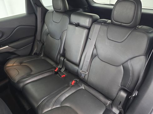 Used 2021 Jeep Cherokee Limited w/ Elite Package image 13