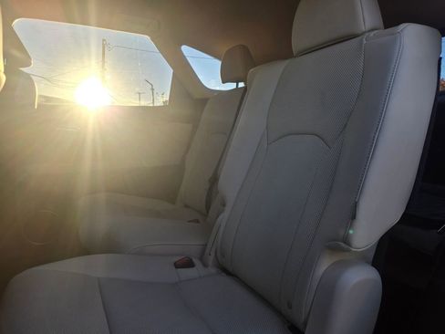 Used 2020 Lexus RX 350L Premium w/ Premium Package image 13