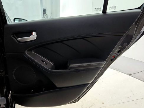 Used 2017 Kia Forte LX FWD image 18
