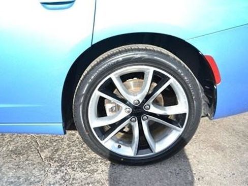 Used 2015 Dodge Charger R/T RWD image 9