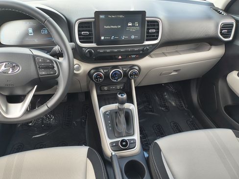 New 2026 Hyundai Venue SEL FWD image 12