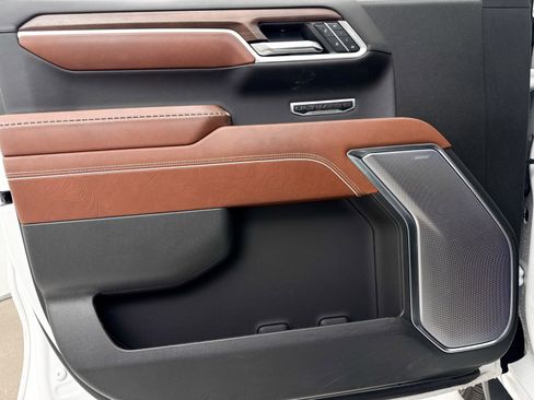 Used 2023 GMC Sierra 1500 Denali Ultimate image 30