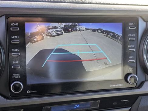 Used 2023 Toyota Tacoma TRD Off-Road image 17