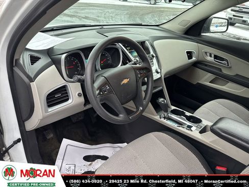 Used 2018 Chevrolet Equinox LT w/ Sun & Infotainment Package image 13