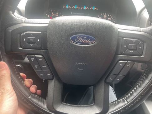 Used 2017 Ford F150 XLT w/ Equipment Group 302A Luxury RWD image 11