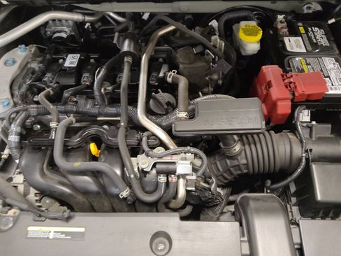 Used 2024 Nissan Sentra SV FWD image 30