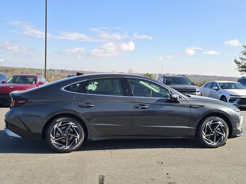 New 2026 Hyundai Sonata SEL image 2