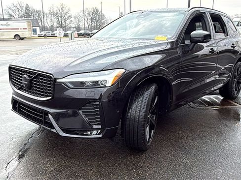 Certified 2024 Volvo XC60 B5 Ultimate w/ Climate Package image 6