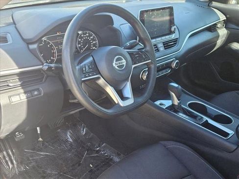Used 2022 Nissan Altima 2.5 SV image 10