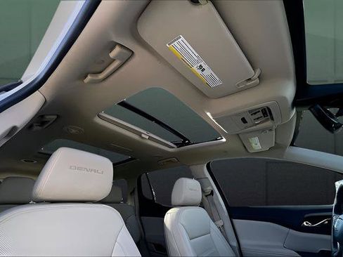 Used 2023 GMC Acadia Denali w/ Denali Technology Package AWD/4WD image 24