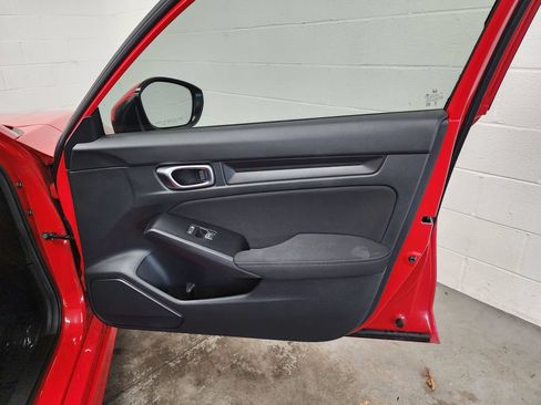 Used 2025 Honda Civic LX image 28