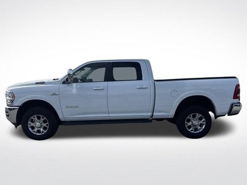 Used 2022 RAM 2500 Laramie AWD/4WD image 2