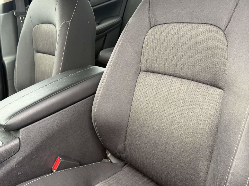 Used 2025 Nissan Altima 2.5 SV FWD image 28