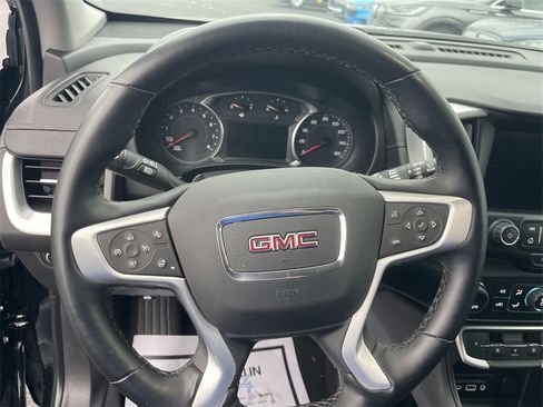 Used 2023 GMC Terrain SLT image 20