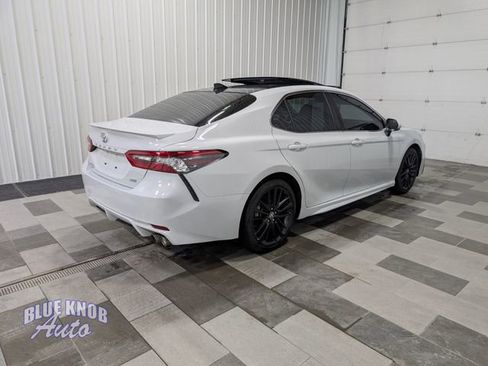 Used 2023 Toyota Camry XSE FWD image 4