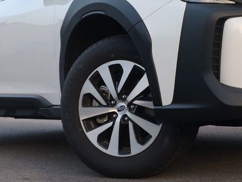 Used 2025 Subaru Outback Premium w/ Popular Package #1A image 2