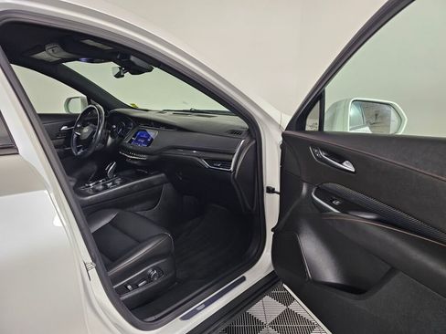 Used 2020 Cadillac XT4 Sport w/ Cold Weather Package image 38