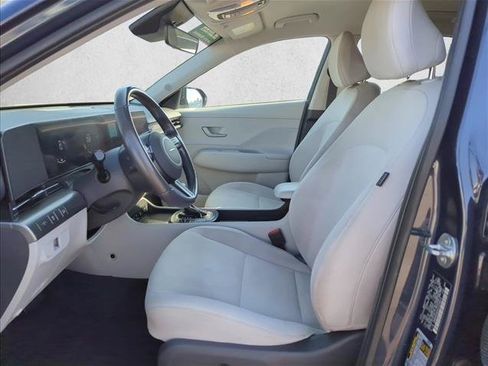 Used 2025 Hyundai Kona SEL FWD image 14