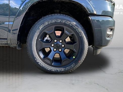 New 2026 RAM 1500 4x4 Crew Cab image 34