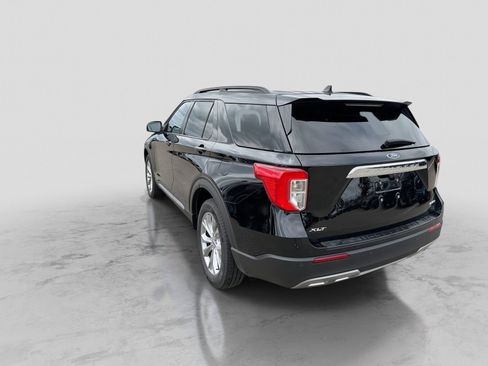 Certified 2024 Ford Explorer XLT w/ Equipment Group 202A AWD/4WD image 5