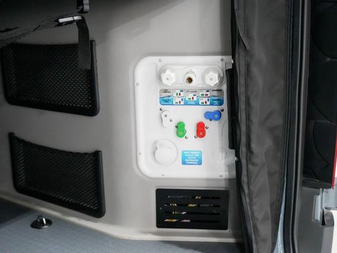 Used 2021 Mercedes-Benz Sprinter 2500 image 62