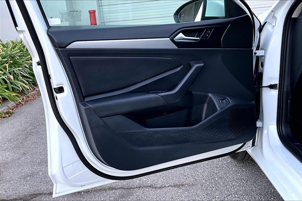 Used 2019 Volkswagen Jetta S w/ Driver Assistance Package FWD image 20