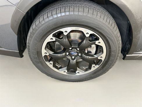 Used 2023 Subaru Crosstrek 2.0i AWD/4WD image 11