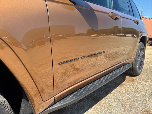 New 2026 Jeep Grand Cherokee Limited AWD/4WD image 13