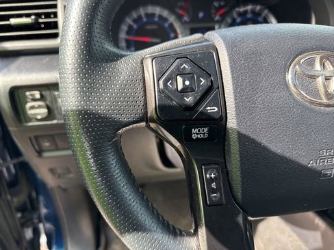 Used 2019 Toyota 4Runner TRD Off-Road Premium AWD/4WD image 11