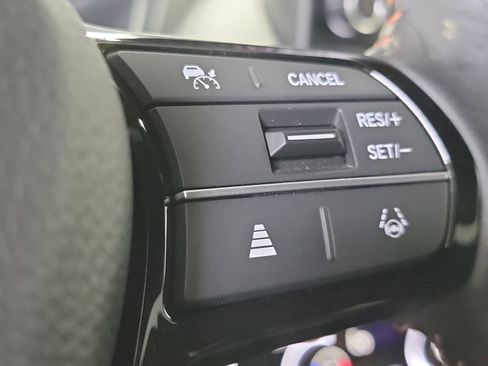 Certified 2023 Honda HR-V Sport image 33