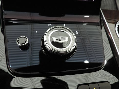 New 2026 Cadillac Escalade Platinum Sport AWD/4WD image 24