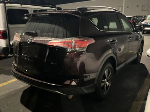 Used 2018 Toyota RAV4 XLE image 8