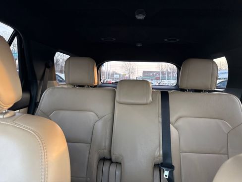 Used 2017 Ford Explorer XLT w/ Equipment Group 202A image 42