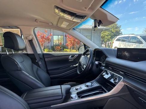 Used 2024 Genesis GV80 2.5T AWD/4WD image 11