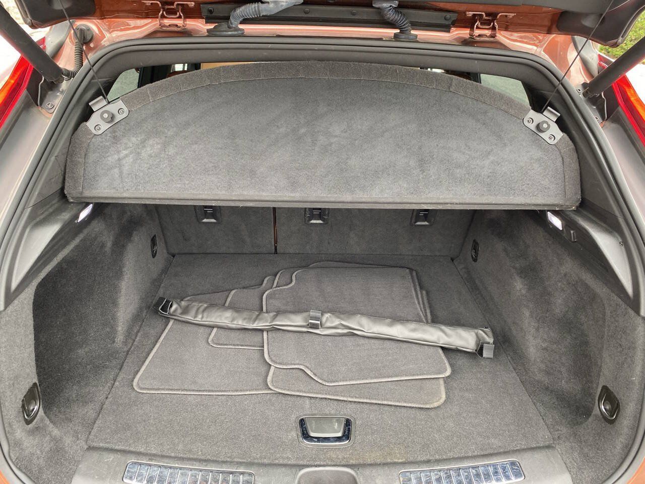 Used 2019 Cadillac XT4 Premium Luxury AWD/4WD image 26