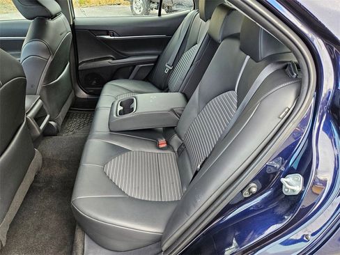 Used 2022 Toyota Camry SE image 20