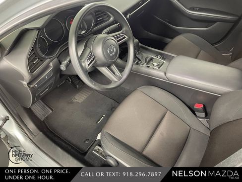 Used 2021 MAZDA MAZDA3 Sedan image 17