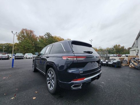 Used 2022 Jeep Grand Cherokee Overland image 3