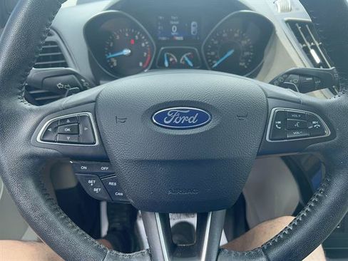 Used 2017 Ford Escape Titanium FWD image 19