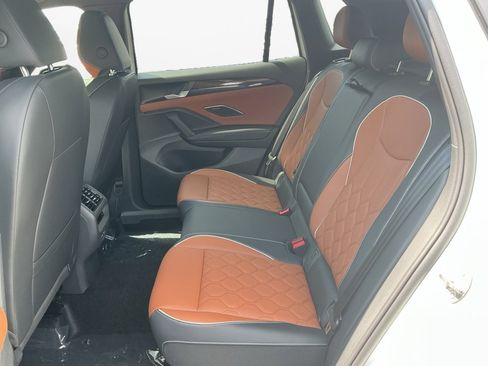 New 2026 Volkswagen Tiguan SEL R-Line AWD/4WD image 13