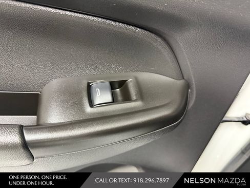 Used 2022 Chevrolet TrailBlazer LT w/ Convenience Package FWD image 35