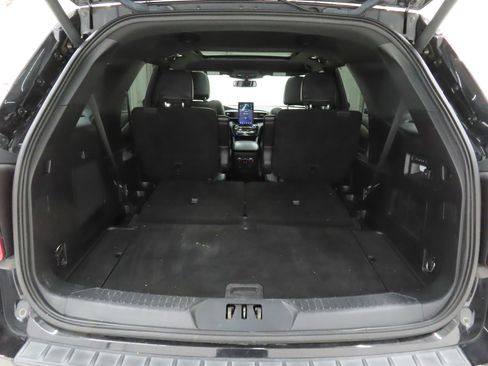 Used 2021 Ford Explorer ST w/ Equipment Group 401A AWD/4WD image 24