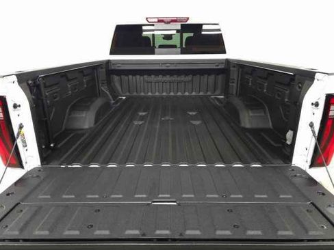 Used 2024 GMC Sierra 2500 Denali Ultimate w/ Max Trailering Package image 8