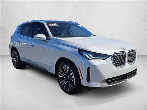 Used 2025 BMW X3 xDrive30 w/ Premium Package AWD/4WD image 3